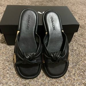 Brand New Coach Brooklyn Sandals Size 7